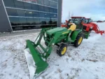 2015 John Deere 3038E Tractor - Image 8