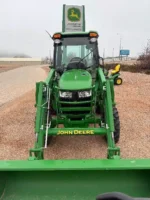2017 John Deere 4066R Tractor - Image 5