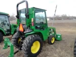 John Deere 3038E Tractor - Image 6
