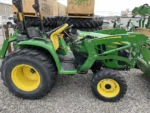 John Deere 3032E Tractor - Image 13