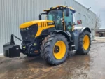 2023 JCB FASTRAC 8330 Tractor