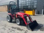 2016 Massey Ferguson 1526 Tractor